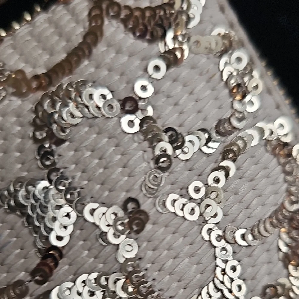 Coach Gold Sequin Wristlet NWT with Signature Monogram With Coach Box✨️✨️✨️ - Picture 7 of 11